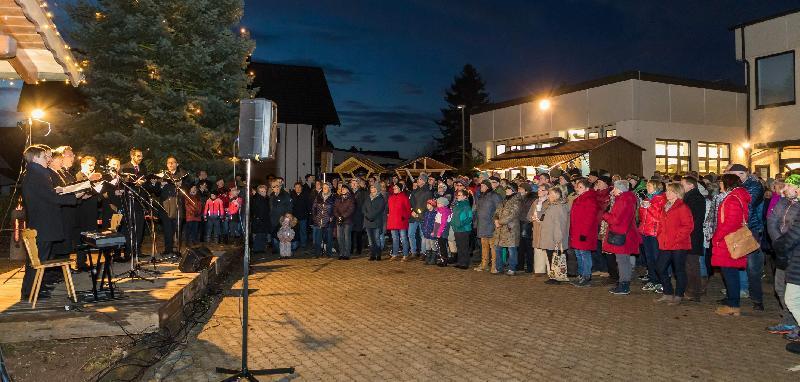 Ovationen für Adventskonzert des Ensembles 1Klang