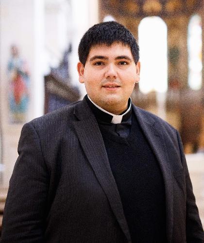Vergangenen Samstag wurde der 26-jährige Hirschauer Ramon Rodriguez im Hohen Dom St. Peter in Regensburg durch Bischof Rudolf Voderholzer zum Diakon geweiht.  - Foto von Werner Schulz