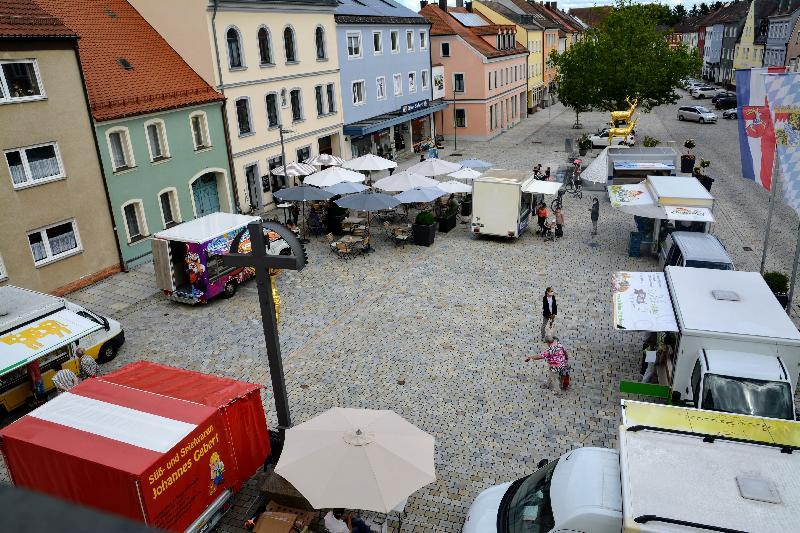 Hirschauer Wochenmarkt eine Erfolgsgeschichte.