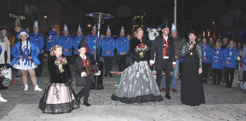 „Hirschau OHO“ – fulminanter Faschingsauftakt auf dem Marktplatz