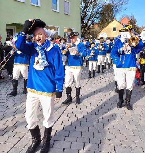 Hirschau fest in Kinder-Narrenhand