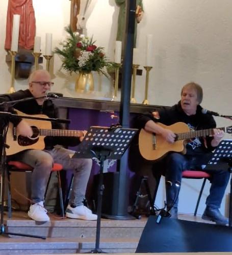 Glänzende Premiere des „Etwas anderen Weihnachtskonzerts“ 