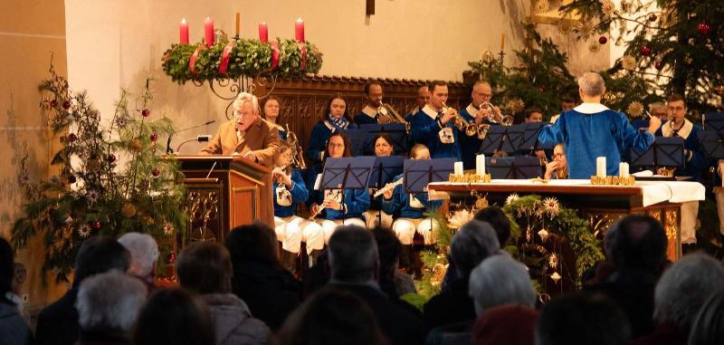 Stehende Ovationen für Weihnachtskonzert des Musikzug-Orchesters 