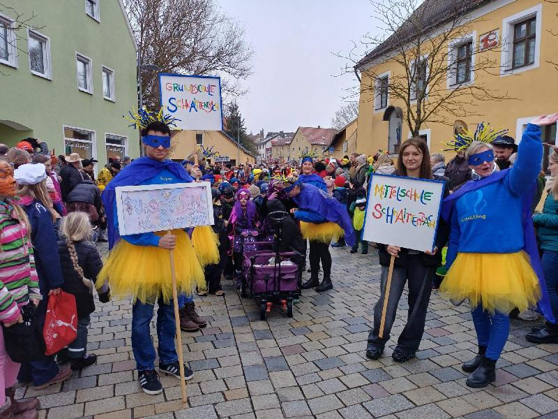 Hirschau erlebte Kinder-Faschingszug der Superlative