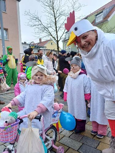 Hirschau erlebte Kinder-Faschingszug der Superlative