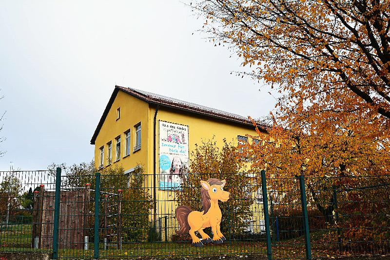 Viel Gesprächsstoff gab es beim Thema: Anpassung der Gebühren für die Kindergärten. Im Bild der Marien-Kindergarten.
Viele Grüße und eine gute Zeit
 - Foto von Fritz Dietl