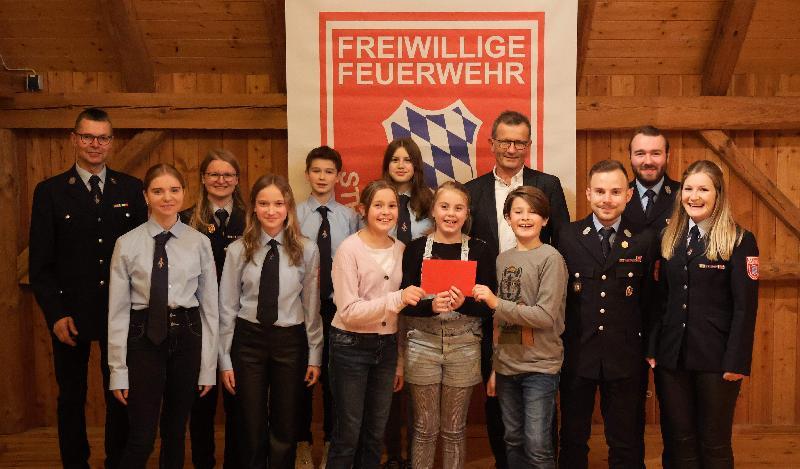 Feuerwehr Steiningloh-Urspring zieht bei Kameradschaftsabend Bilanz