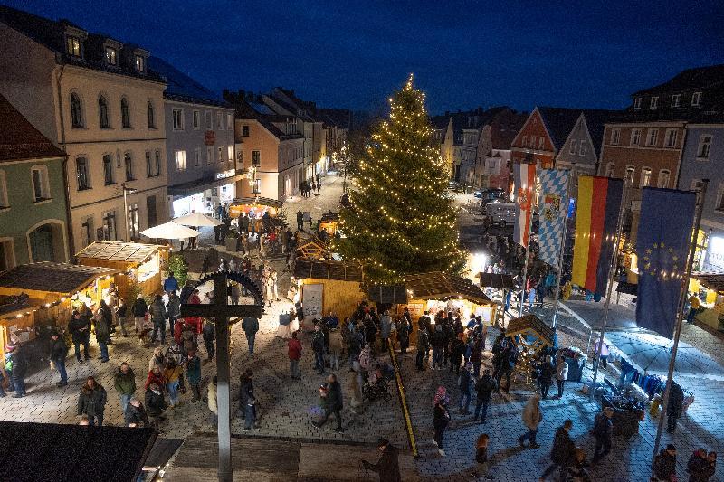 Am ersten Adventswochenende: Weihnachtsmarkt in Hirschau
